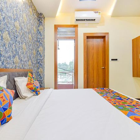 Fabhotel The Castle Inn Удайпур Екстериор снимка